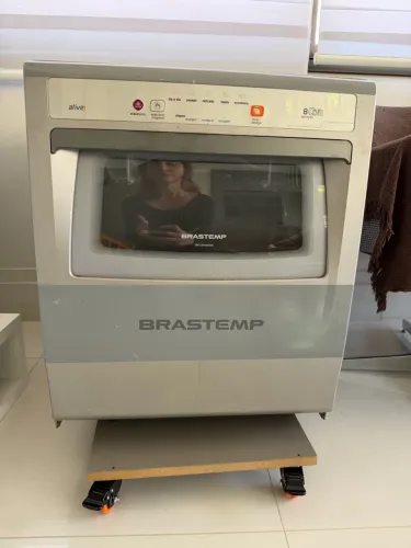 Máquina de Lavar Louça Brastemp 8 serviços