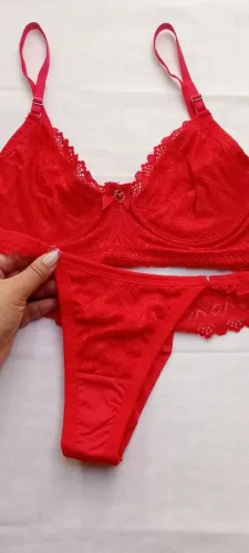 Lingerie Charlotte sem bojo com Aro de sustentação