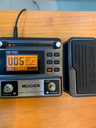 Vendo pedaleira mooer ge 100