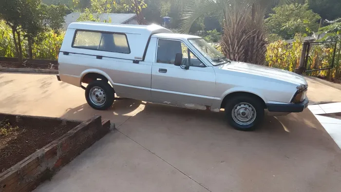Ford Pampa L 1.6 (álcool) 1985