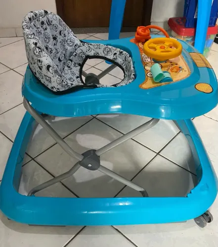 Andador de bebê 