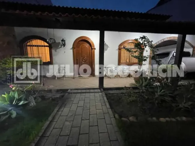 Ilha do Governador - Jardim Guanabara - VENDA - Casa Linear - 2 Quartos no corpo da casa e