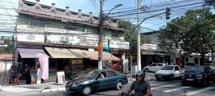 Prédio de dois Pavimentos à venda, Largo da Batalha, Pendotiba, Niterói, RJ
