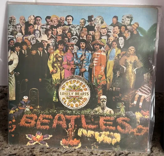 Sgt Peppers Lonely Hearts Club Band Uk (Usado)