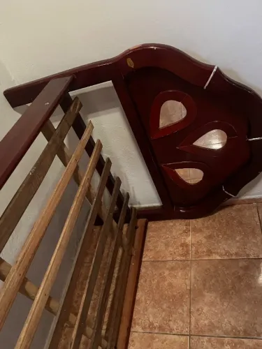 Cama solteiro madeira maciça 