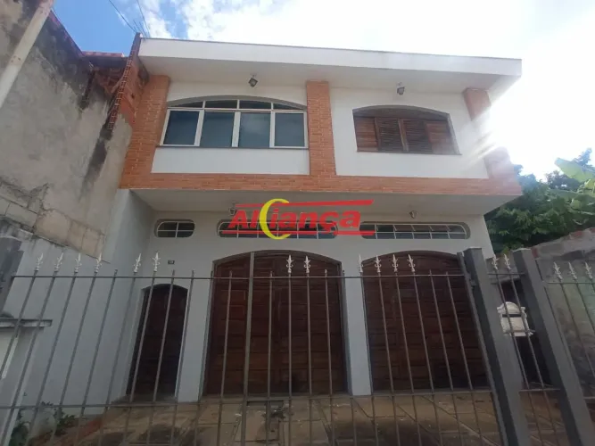 CASA ASSOBRADADA, PISCINA, 3 QUARTOS, 2 SUITE, 6 VAGAS, 450 METROS , JARDIM SANTA MENA