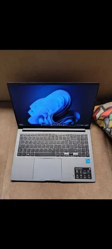 NOTEBOOK SEMINOVO POUCO USADO