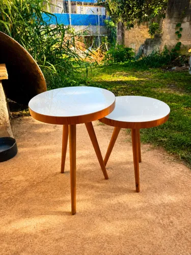 Conjunto de Mesas Laterais Redondas Estilo Retrô