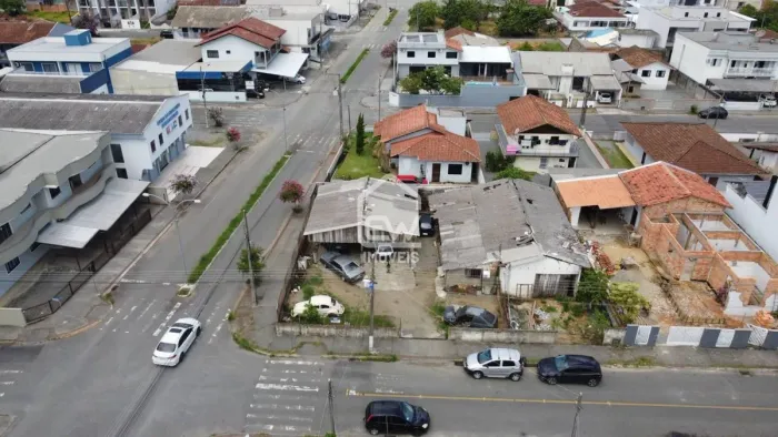 Terreno com Área Total de 543m² em Guaramirim, SC