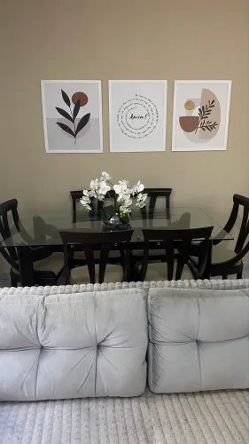 Mesa de jantar com 6 cadeiras