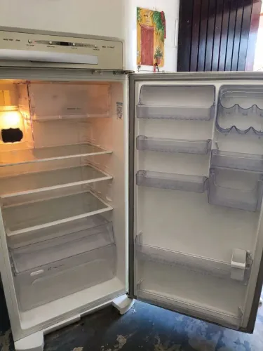Geladeira frost free electrolux 