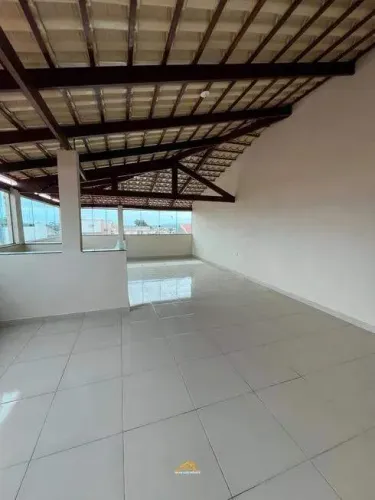 LOCAÇÃO CASAS COM 3 OU MAIS QUARTOS E QUINTAL NO BAIRRO NITERÓI