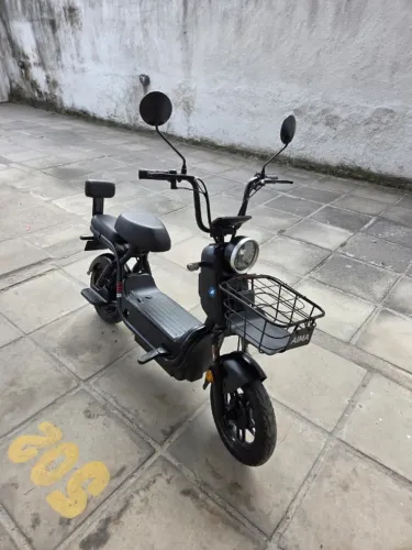 Scooter Elétrica AIMA Kuyan Litio