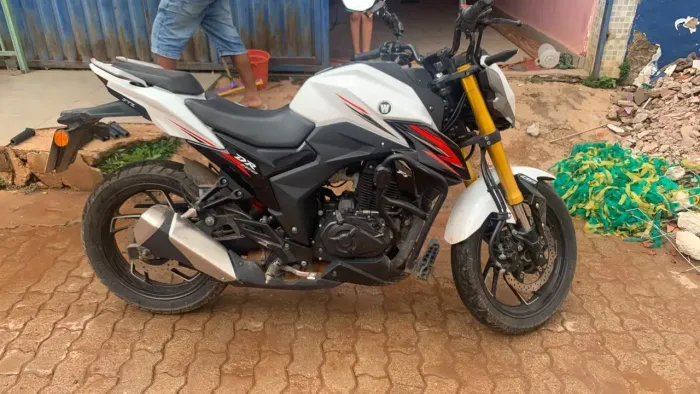 Vendo DR 160 único dono