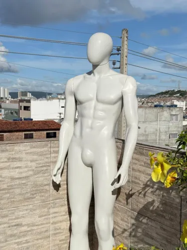 Manequim Masculino Adulto Branco para Loja