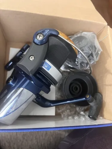 molinete Marine sports Orion 5600 na caixa com acessório
