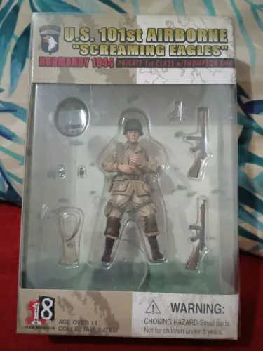 Figura militar da segunda guerra Dragon
