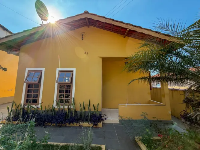 Casa para Venda em Araçoiaba da Serra, Jardim Maria da Gloria, 2 dormitórios, 1 suíte, 2 b
