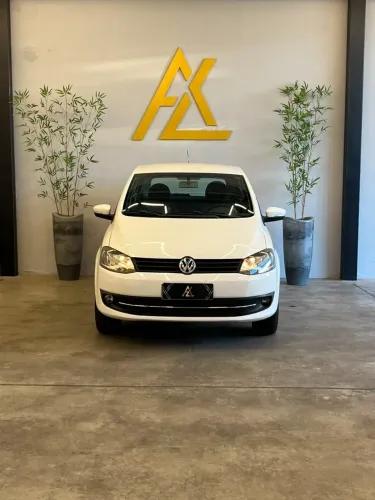 Volkswagen Fox 1.0 MI Total Flex 8V 5P 2014