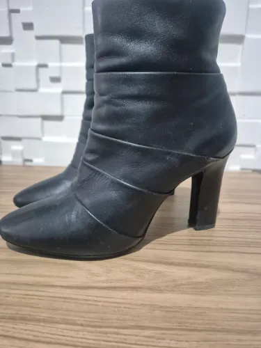 Bota Arezzo