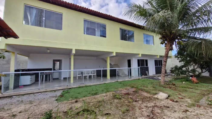 Alugo casa no Francês