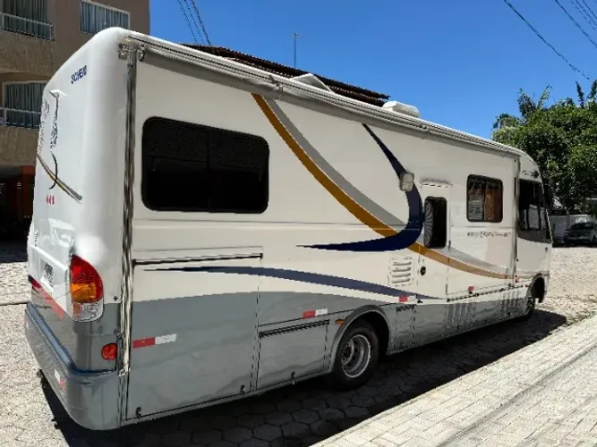 VENDE-SE OU TROCA-SE Motor Home Scheid Iveco 2006