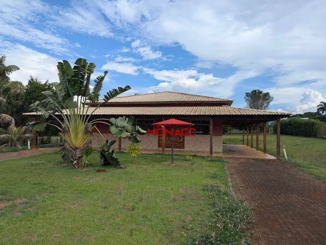 Casa em condominios de chacara à venda, 300 m² em terreno de 2500 m2 por R$ 1.100.000 - Br