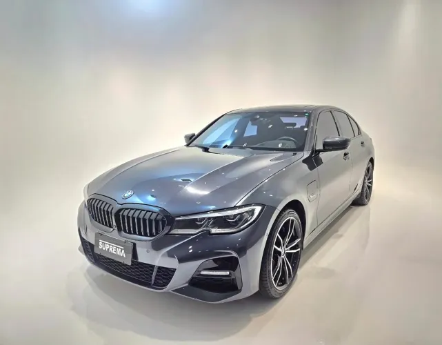 BMW 330E M Sport 2.0 Turbo Híbrido AU 2022