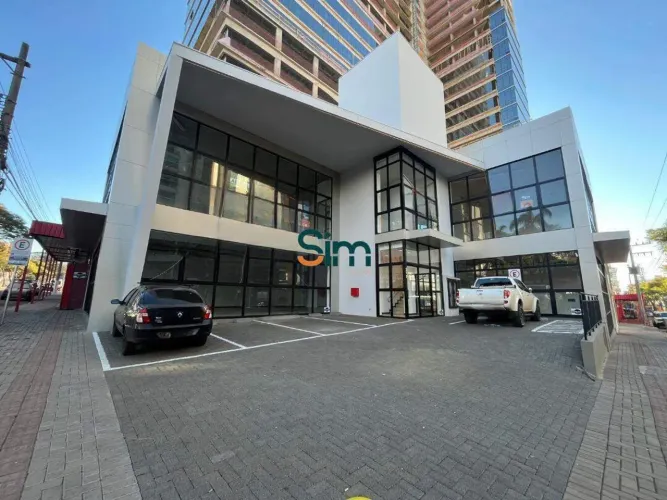 Sala comercial de frente no Centro de Chapecó 115 m² 2 banheiros