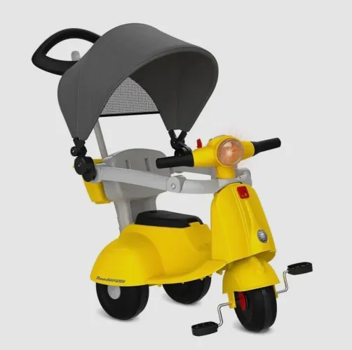 Motinha de passeio Bandeiretta. Com todos os acessórios e funcionando perfeitamente