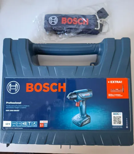 Parafusadeira/Furadeira Bosch GSR 1000 Smart 12V Nova na Caixa