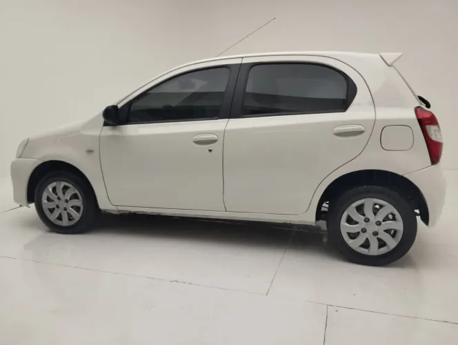 Toyota Etios XS 1.3 Flex 16V 5P Mec. 2013