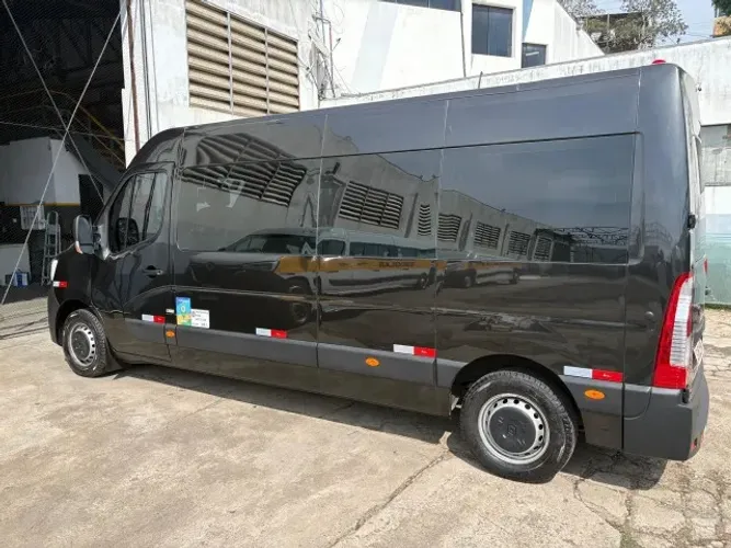 Renault Master 2.3 DCI Executive Longo 16L Dies 2024