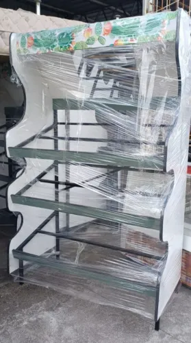 EXPOSITOR PARA COMÉRCIO POR 850,00 APENAS DINHEIRO OU PIX