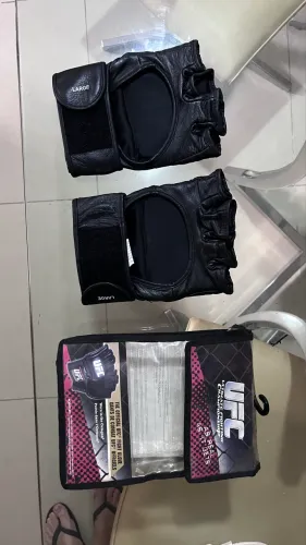 Vendo luva UFC