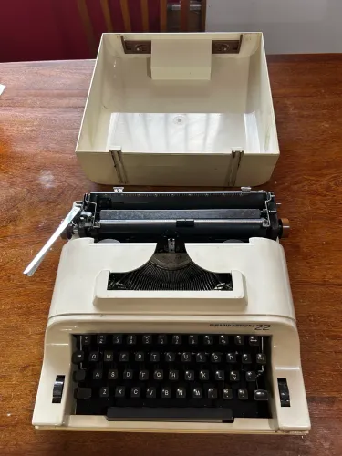 Máquina de Escrever Remington 22 Vintage - Funcionando