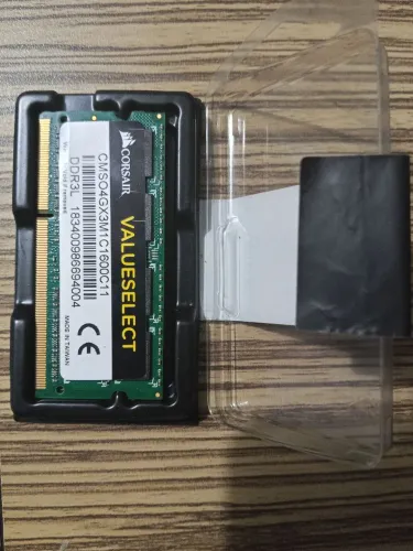 Memória Corsair ddr3l 4gb usada.