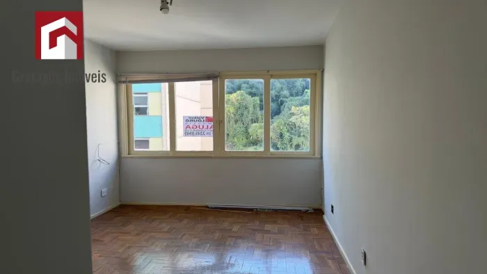 Quarto e sala locação Centro Petrópolis