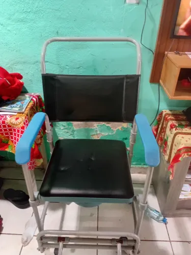 Cadeira para idoso de banho