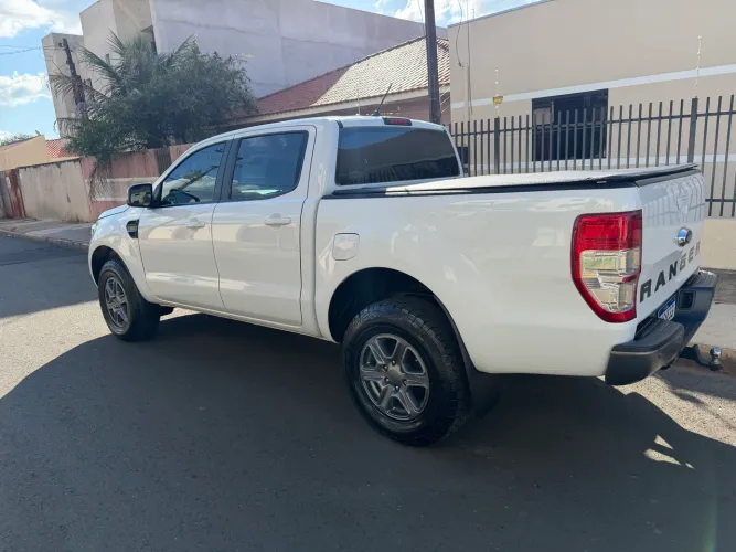 Ford Ranger XLS 2.2 4X2 CD Diesel Aut. 2021