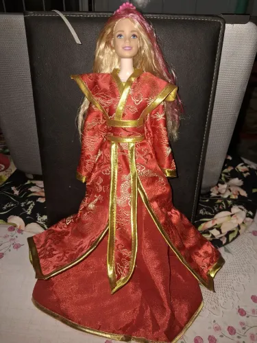 Barbie gueixa Oriental rosa mais hair 
