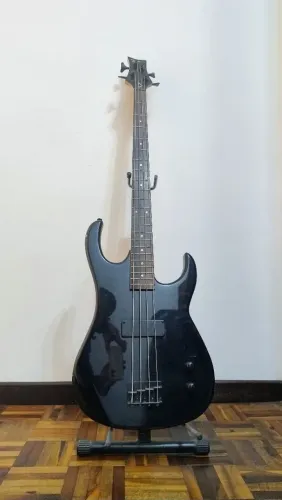 Contrabaixo 4 Cordas Dean Edge 09 Black - Passivo