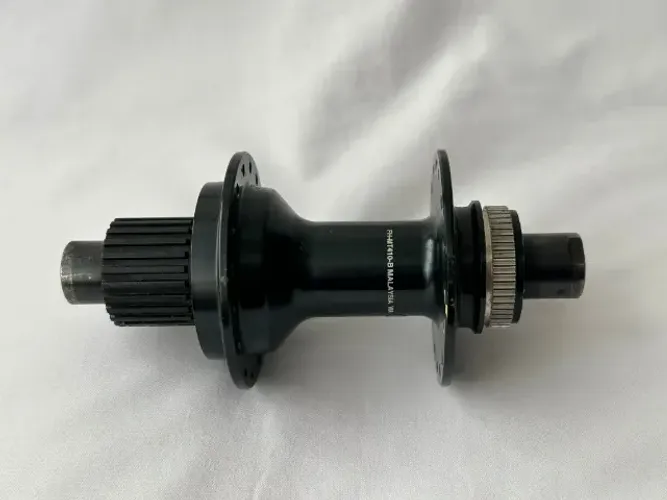 Cubo Traseiro Shimano FH-MT410-B Boost Microspline 12v 32F USADO