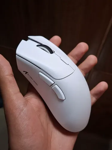 Mouse gamer Attack shark R1