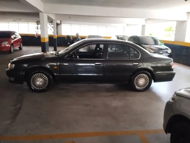 Nissan Maxima 30g/ GLE 3.0 V6 24V 1998