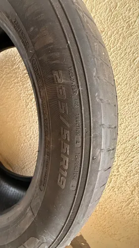 Pneu GWM Haval h6 235/55 aro19 muito bom