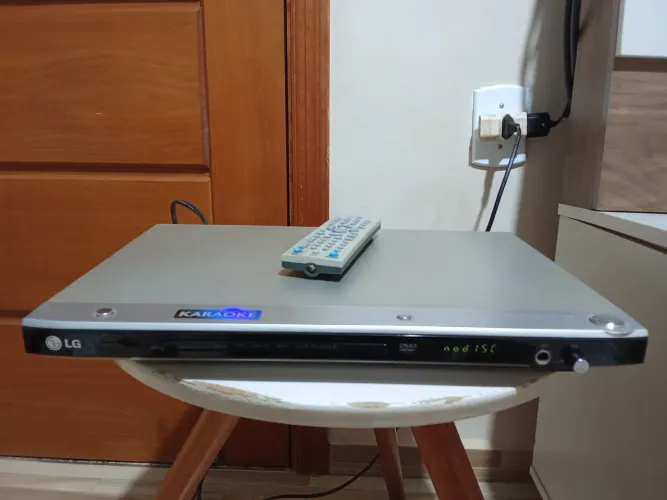 dvd karaokê lg dk 140 com controle remoto 