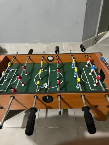 Jogo pebolim de madeira(totó)