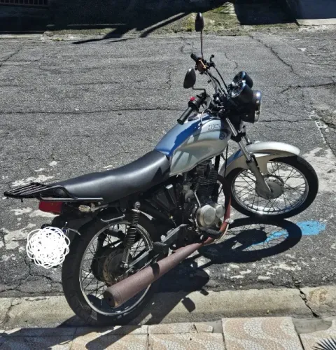 Vende-se Moto Sundown Hunter 125 Prata | Bom estado