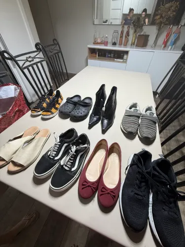 KIT 8 pares-  tênis, crocs, sapatilha, bota
